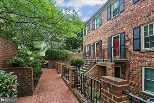 3217 Sutton Pl NW, Washington, DC 20016 - Photo 6