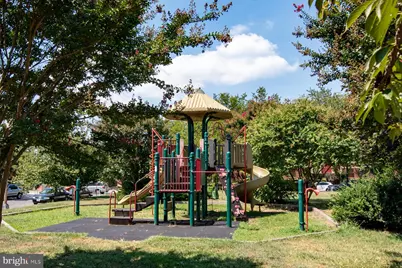 221 E Street SE, Washington, DC 20003 - Photo 68