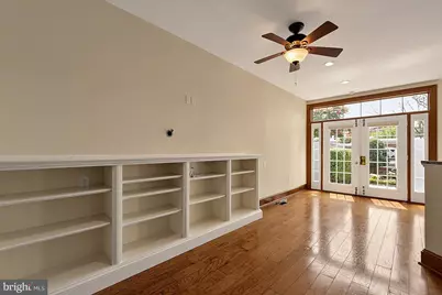 221 E Street SE, Washington, DC 20003 - Photo 18