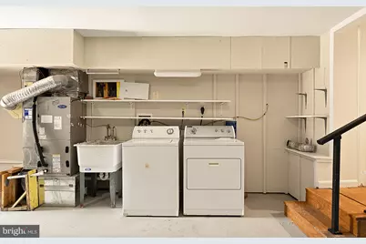221 E Street SE, Washington, DC 20003 - Photo 50