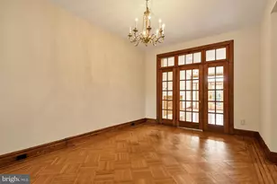221 E St SE, Washington, DC 20003 - Photo 16