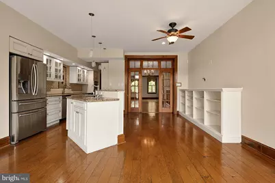 221 E Street SE, Washington, DC 20003 - Photo 22