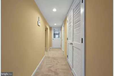 221 E Street SE, Washington, DC 20003 - Photo 54