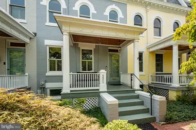 221 E Street SE, Washington, DC 20003 - Photo 4