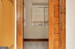 221 E St SE, Washington, DC 20003 - Photo 42
