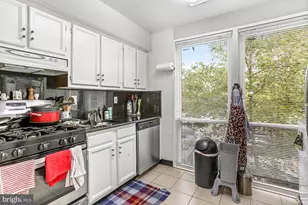 158 G St SW, Washington, DC 20024 - Photo 8