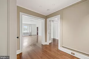 1026 16th St NW, Washington, DC 20036 - Photo 8
