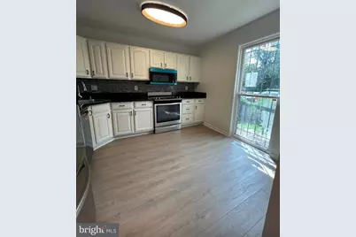 822 Wheeler Hill Drive SE, Washington, DC 20032 - Photo 4