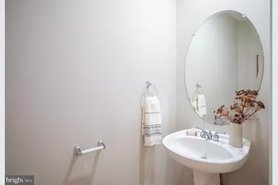 715 G Street SW, Washington, DC 20024 - Photo 16
