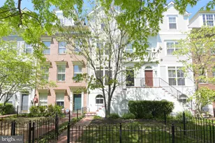 715 G St SW, Washington, DC 20024 - Photo 1