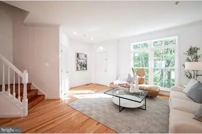715 G Street SW, Washington, DC 20024 - Photo 6