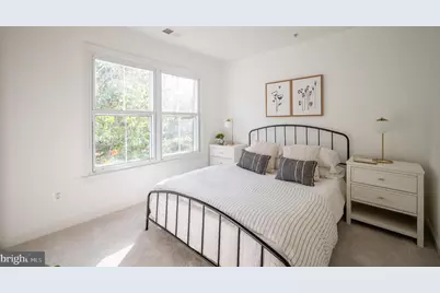 715 G Street SW, Washington, DC 20024 - Photo 24