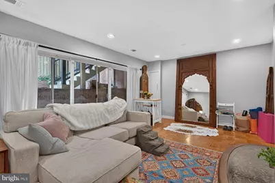609 4th Street SW, Washington, DC 20024 - Photo 34
