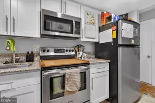 609 4th St SW, Washington, DC 20024 - Photo 32