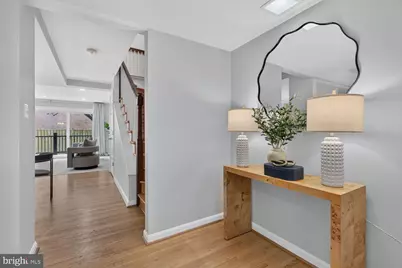 609 4th Street SW, Washington, DC 20024 - Photo 2
