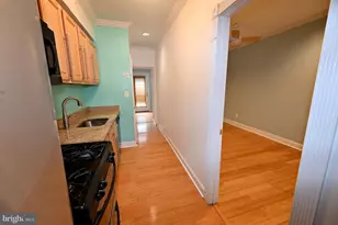 550 Hobart Pl NW, Washington, DC 20001 - Photo 12