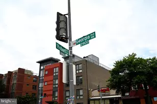 550 Hobart Pl NW, Washington, DC 20001 - Photo 24