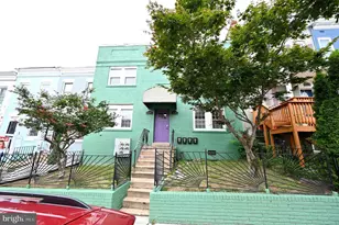 550 Hobart Pl NW, Washington, DC 20001 - Photo 2