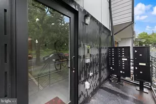 2209 M St NE, Washington, DC 20002 - Photo 2