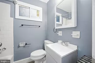 905 19th St NE, Washington, DC 20002 - Photo 8