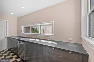 4718 Reservoir Rd NW, Washington, DC 20007 - Photo 8