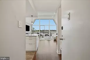 700 7th Street SW, Washington, DC 20024 - Photo 18