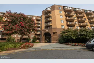 2111 Wisconsin Avenue NW #610, Washington, DC 20007 - Photo 2