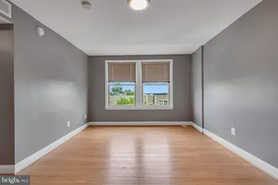 4402 1st Place NE #32, Washington, DC 20011 - Photo 4