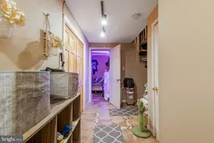 1111 16th St NE, Washington, DC 20002 - Photo 10