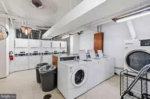 1545 18th St NW, Washington, DC 20036 - Photo 26