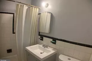 927 52nd St NE, Washington, DC 20019 - Photo 2