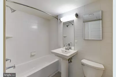 2911 Newark Street NW #1, Washington, DC 20008 - Photo 4
