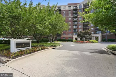 3401 38th Street NW #314, Washington, DC 20016 - Photo 2