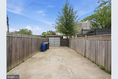 1705 D Street SE #1, Washington, DC 20003 - Photo 28