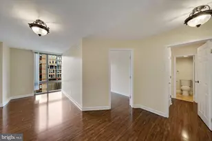 950 NW 25th Street NW, Washington, DC 20037 - Photo 8