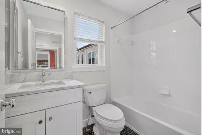 909 5th Street SE, Washington, DC 20003 - Photo 30