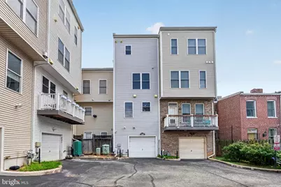 909 5th Street SE, Washington, DC 20003 - Photo 36