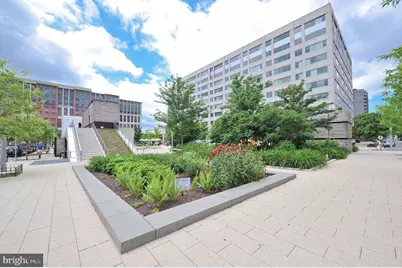 909 5th Street SE, Washington, DC 20003 - Photo 40