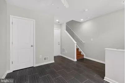 909 5th Street SE, Washington, DC 20003 - Photo 8