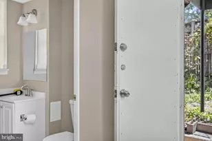 313 8th St NE, Washington, DC 20002 - Photo 26