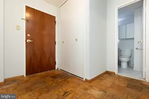 730 24th St NW NW, Washington, DC 20037 - Photo 18