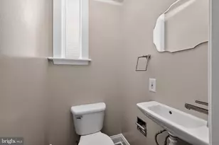1819 Riggs Pl NW, Washington, DC 20009 - Photo 20