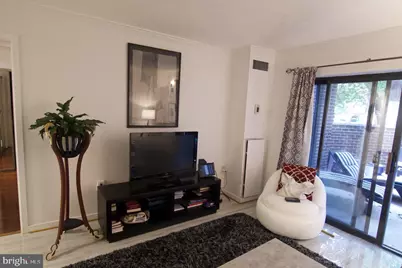 2111 Wisconsin Avenue NW #108, Washington, DC 20007 - Photo 4