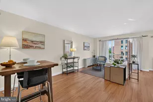 730 24th St NW, Washington, DC 20037 - Photo 8