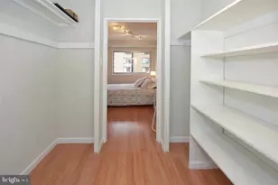 730 24th St NW, Washington, DC 20037 - Photo 16