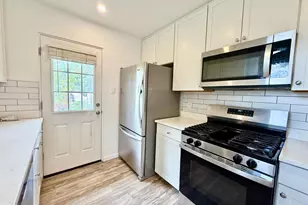 4605 Hanna Pl SE, Washington, DC 20019 - Photo 8