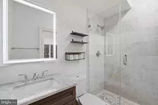 710 E St SE, Washington, DC 20003 - Photo 16