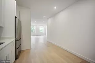 1329 Connecticut Ave NW, Washington, DC 20036 - Photo 8