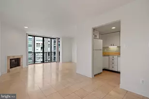1117 New Hampshire Ave NW, Washington, DC 20037 - Photo 4
