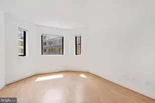 1117 New Hampshire Ave NW, Washington, DC 20037 - Photo 18